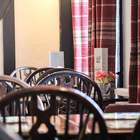 The Waggon And Horses Hotel Great Yeldham Екстериор снимка