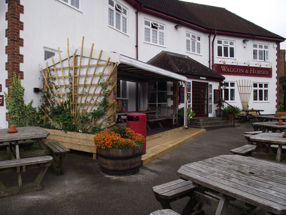 The Waggon And Horses Hotel Great Yeldham Екстериор снимка
