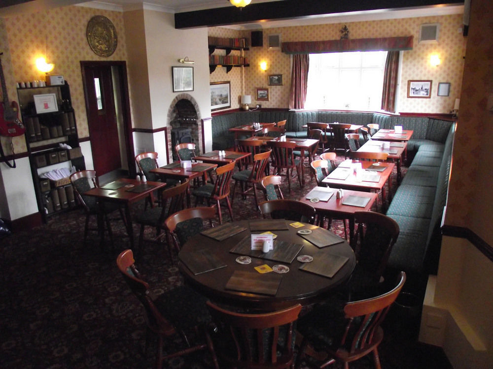 The Waggon And Horses Hotel Great Yeldham Екстериор снимка