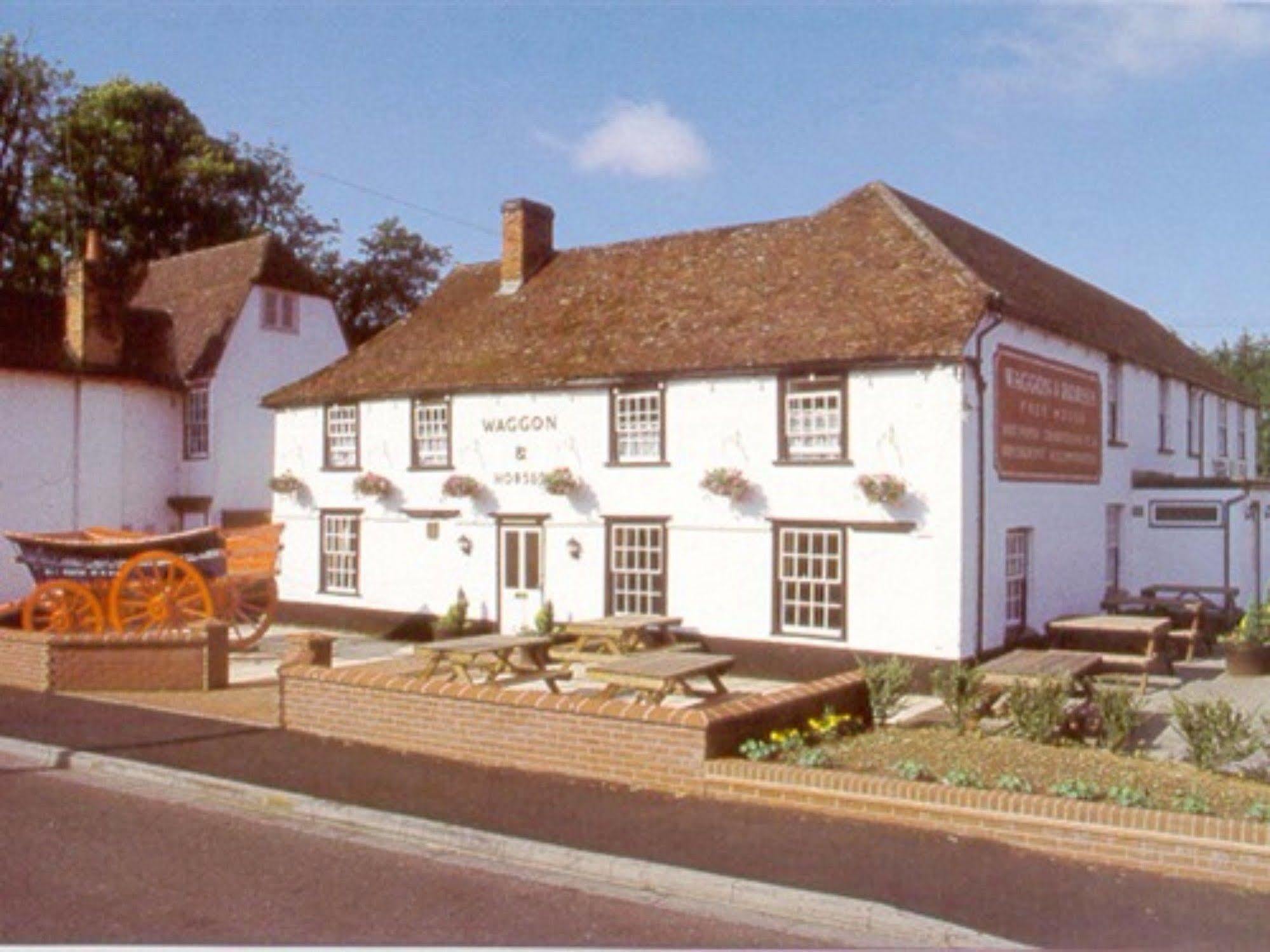 The Waggon And Horses Hotel Great Yeldham Екстериор снимка